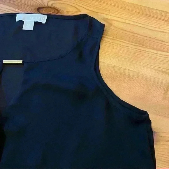 Michael Kors sleeveless top - Picture 4 of 11